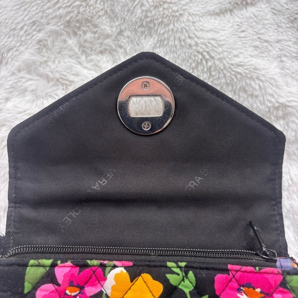 Vera Bradley Black Floral Quilted Turnlock Wallet Wristlet - Picture 4 of 11